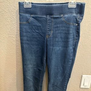 Old Navy Women’s Rockstar Jeggings, size 8
